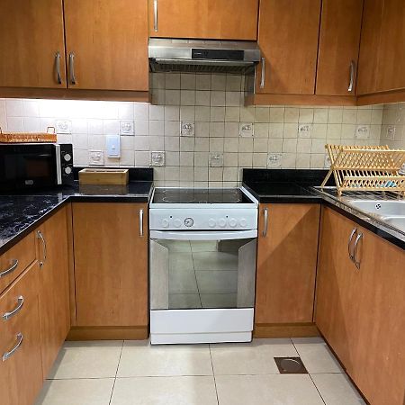 Metro Premium Location Spacious 2 Bedroom Apartment Right Next To The Metro Dubai Eksteriør bilde