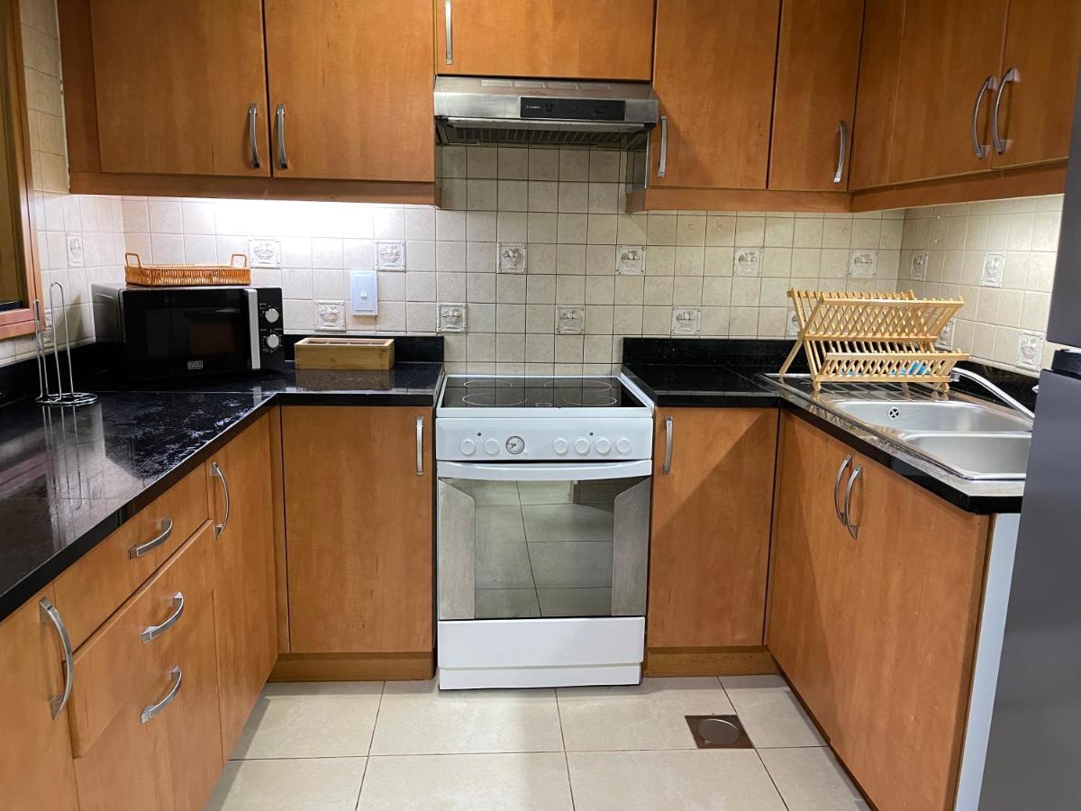 Metro Premium Location Spacious 2 Bedroom Apartment Right Next To The Metro Dubai Eksteriør bilde