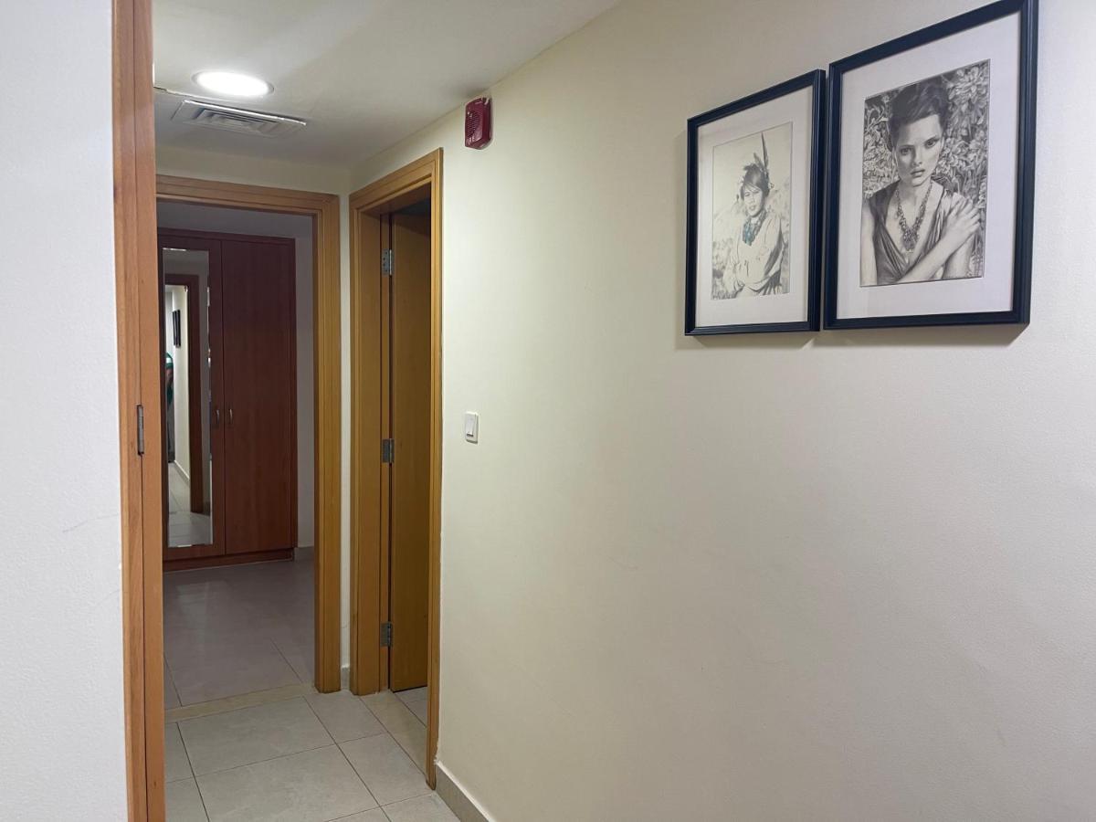 Metro Premium Location Spacious 2 Bedroom Apartment Right Next To The Metro Dubai Eksteriør bilde